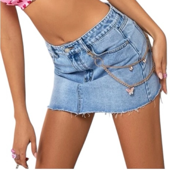 Women’s Denim Mini Skirt Single Button Raw Hem Light Wash Size 6 - Picture 5 of 6